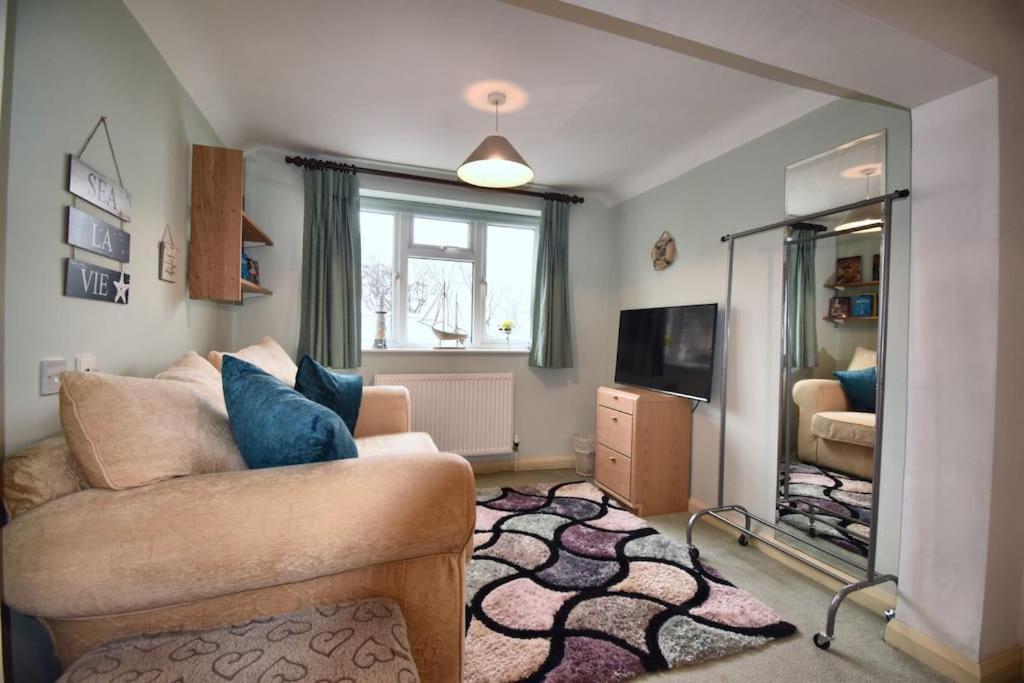 Mermaid Cottages Фринтън-он-Сий Екстериор снимка